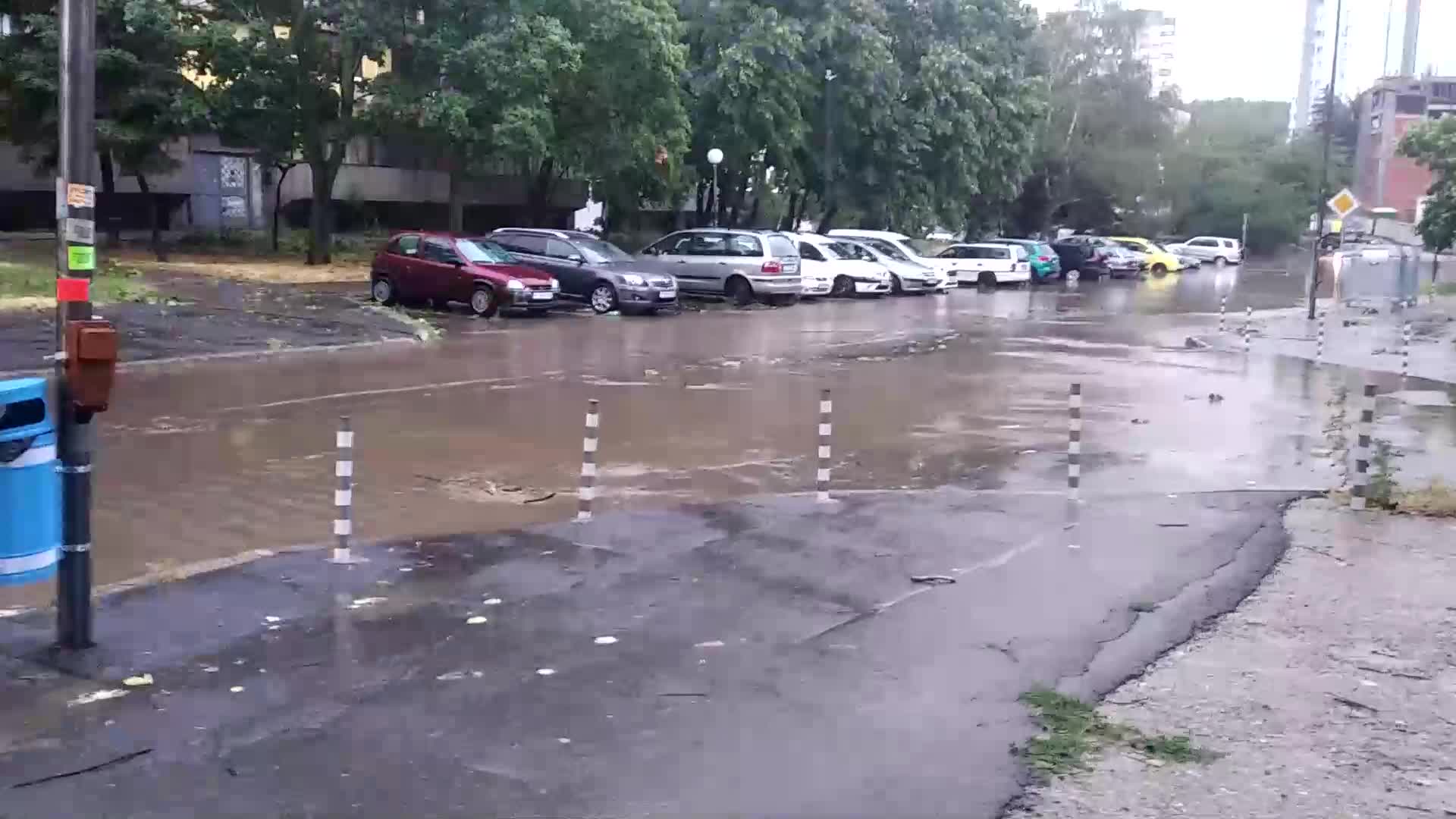 Мощна буря удари Русе