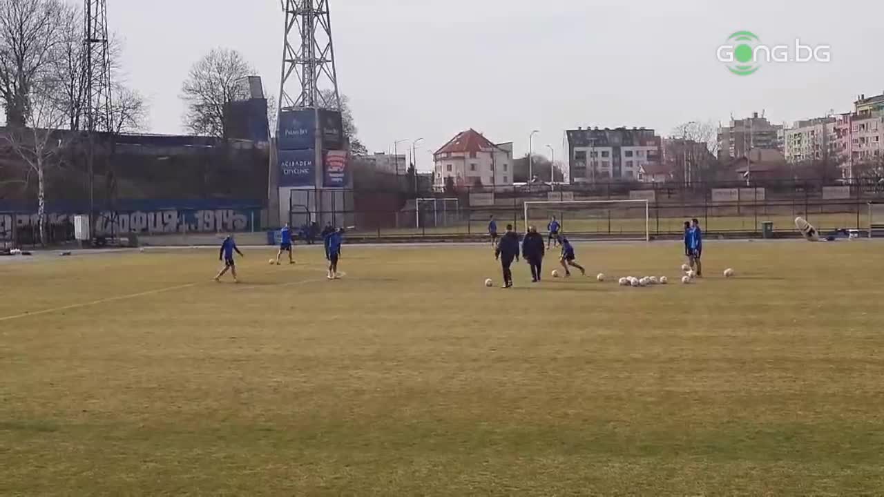 Левски тренира преди мача с Лудогорец