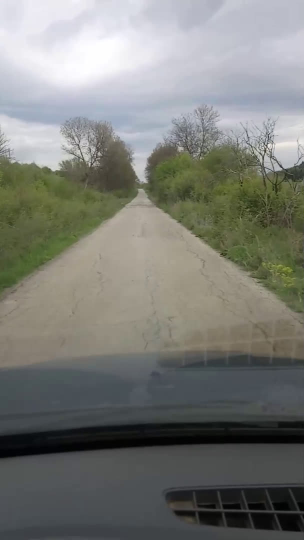 Лош път на 50 км от центъра на гр.София