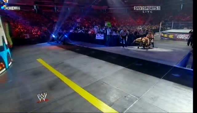 The Bash 2009 Randy Orton vs Triple H [ 3 Stages of Hell match for the W W E Championship]втора част