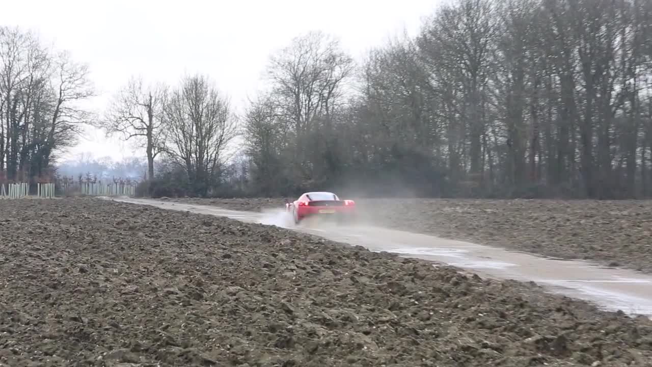 Ferrari Enzo   Селски пътища = пичовска история