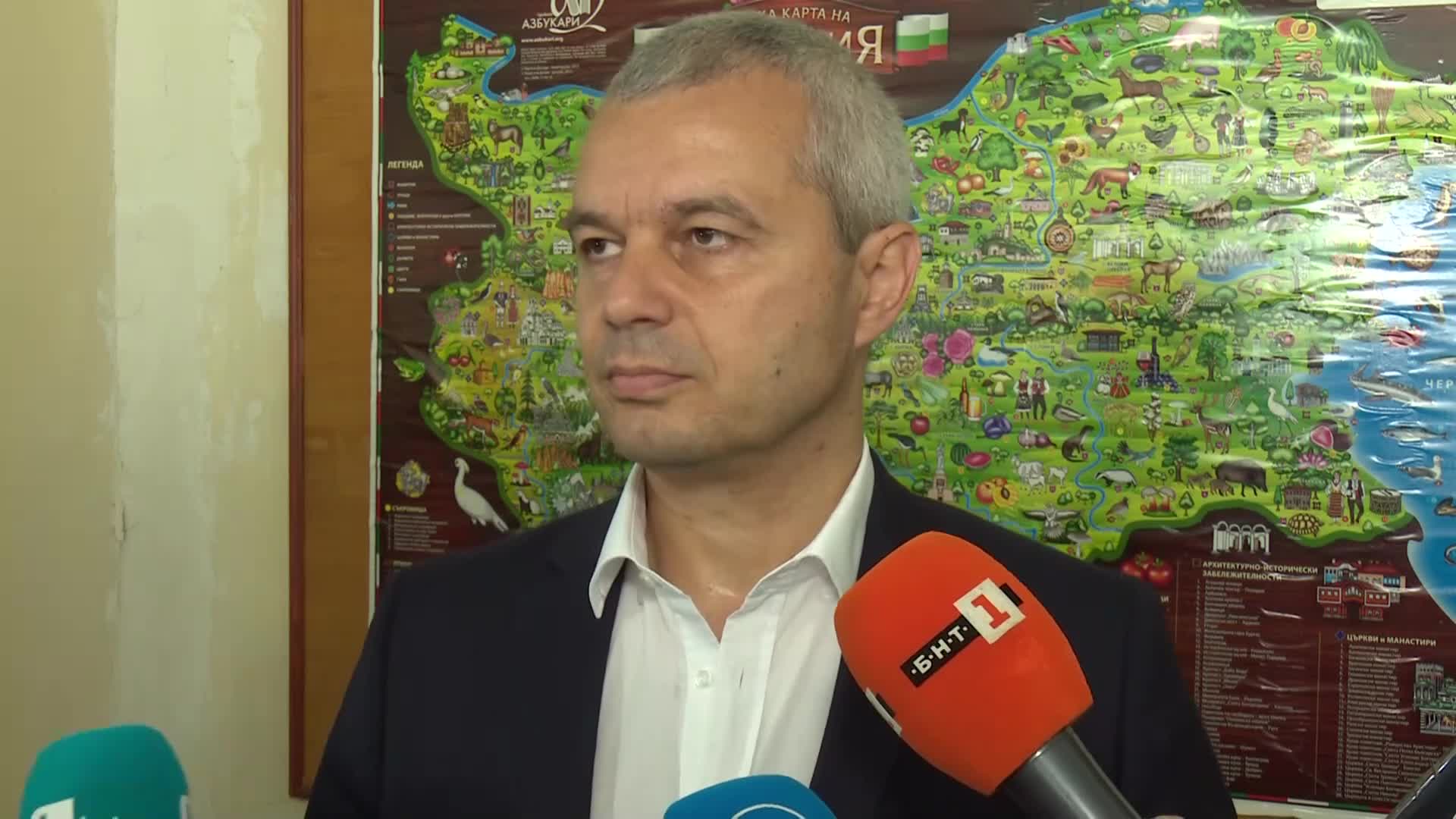Костадинов: Очаквам победа за България и за демокрацията
