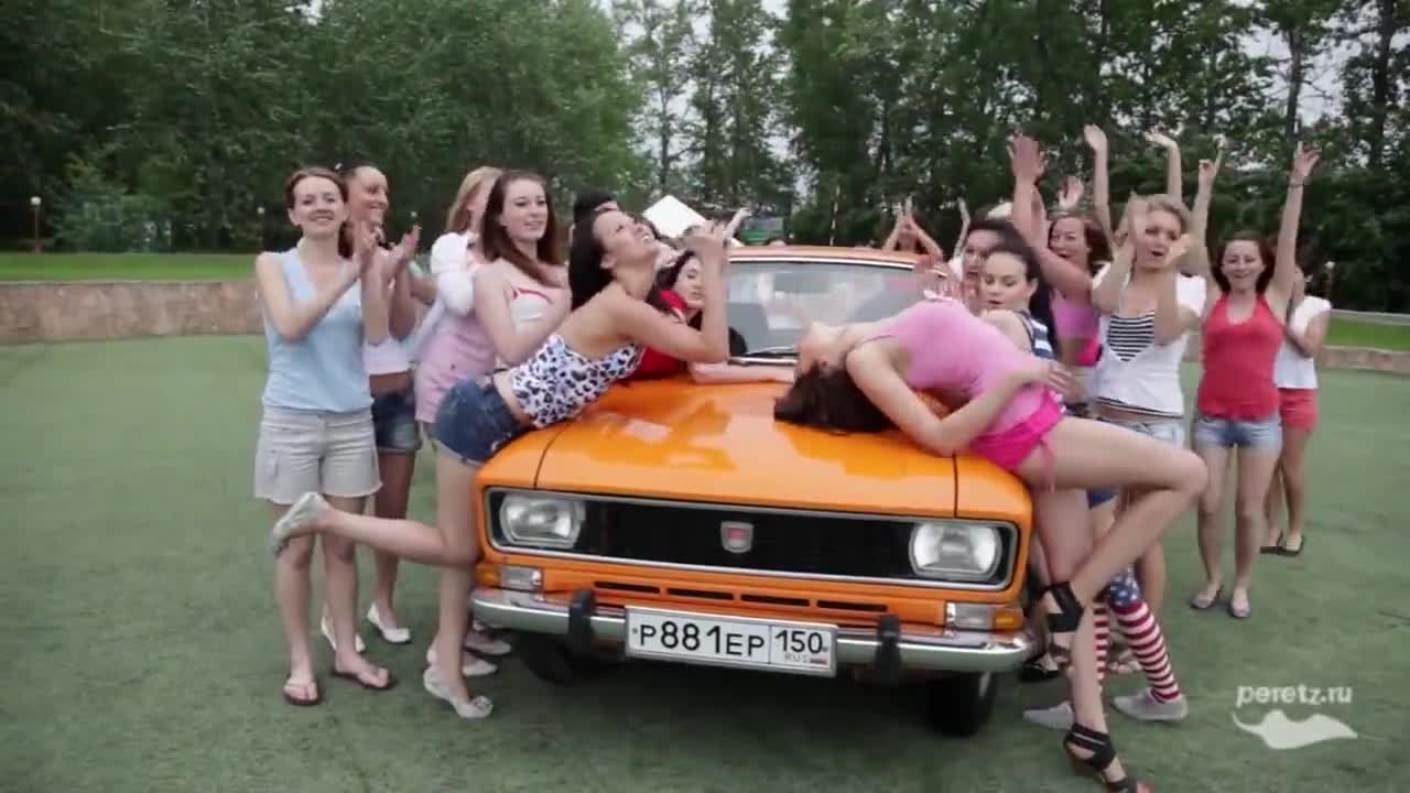 Москвич побра 31 Момичета!