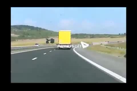 >Ненормално каране на камион по магистралата