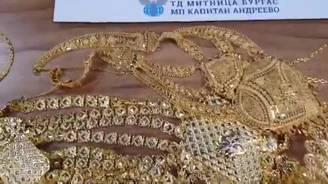 Иззехa близо 1,8 кг контрабандни златни накити на „Капитан Андреево“