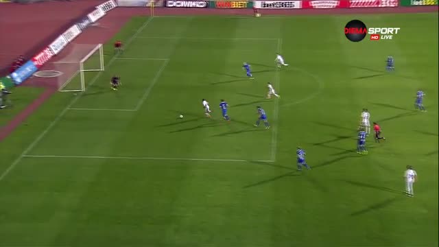 Славия подпечата победата с трети гол