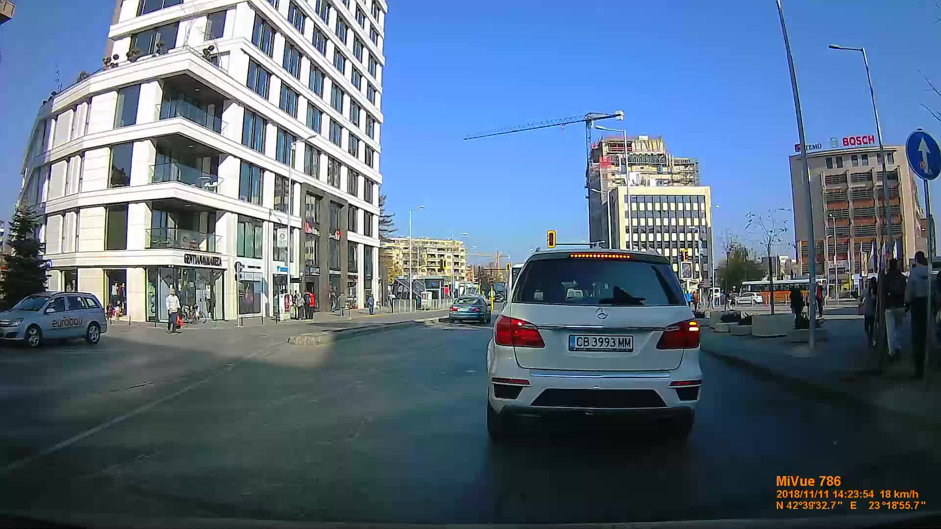 Нагла и опасна шофьорка