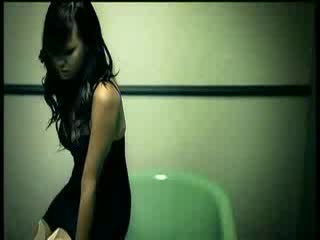 Leona Lewis - Bleeding Love Превод