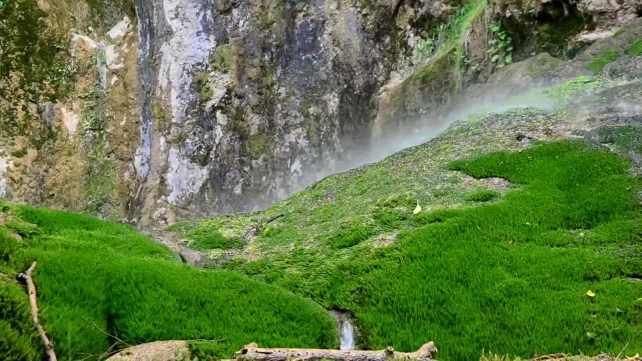 Красивата България - Смоличански водопад