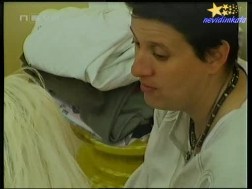 Big Brother 4-Даниела Споделя За Любовната Си Мъка С Иванина И Я Хвърля В Шах!15.10.2008