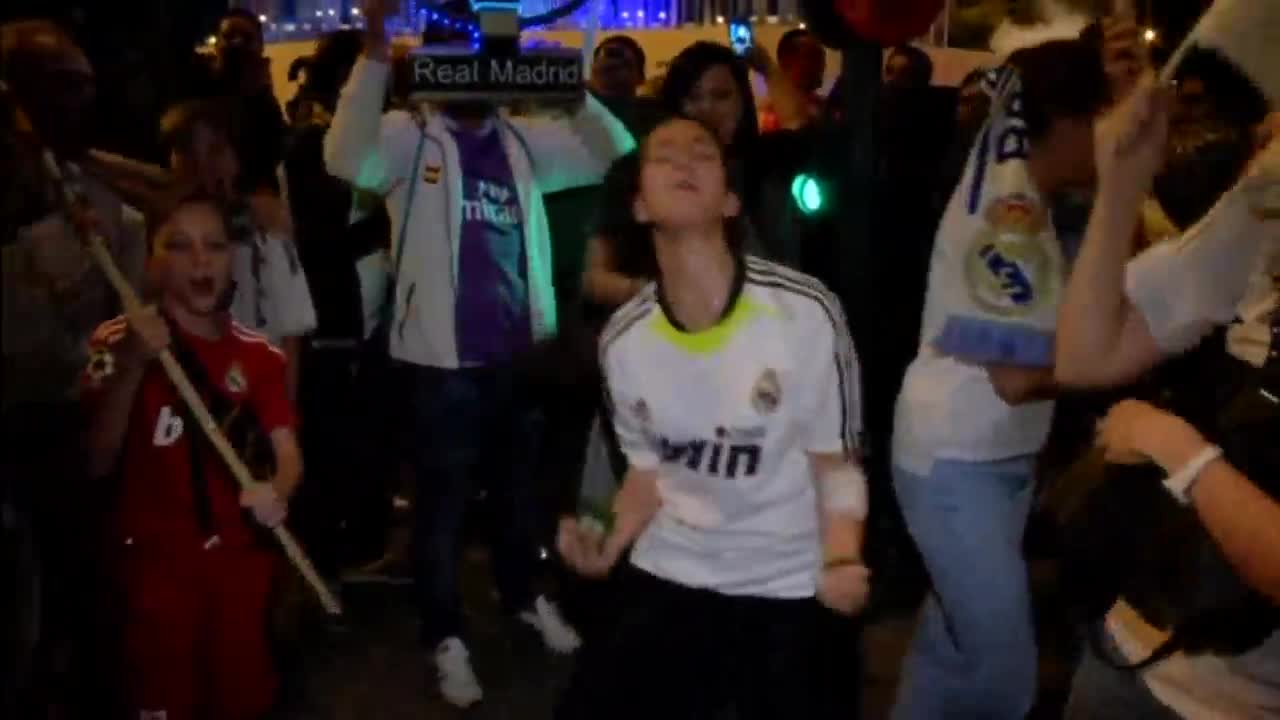 Феновете на Реал с лудо парти на улицата след 33-тата