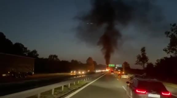 МОЯТА НОВИНА: Автомобил се запали на АМ "Тракия"