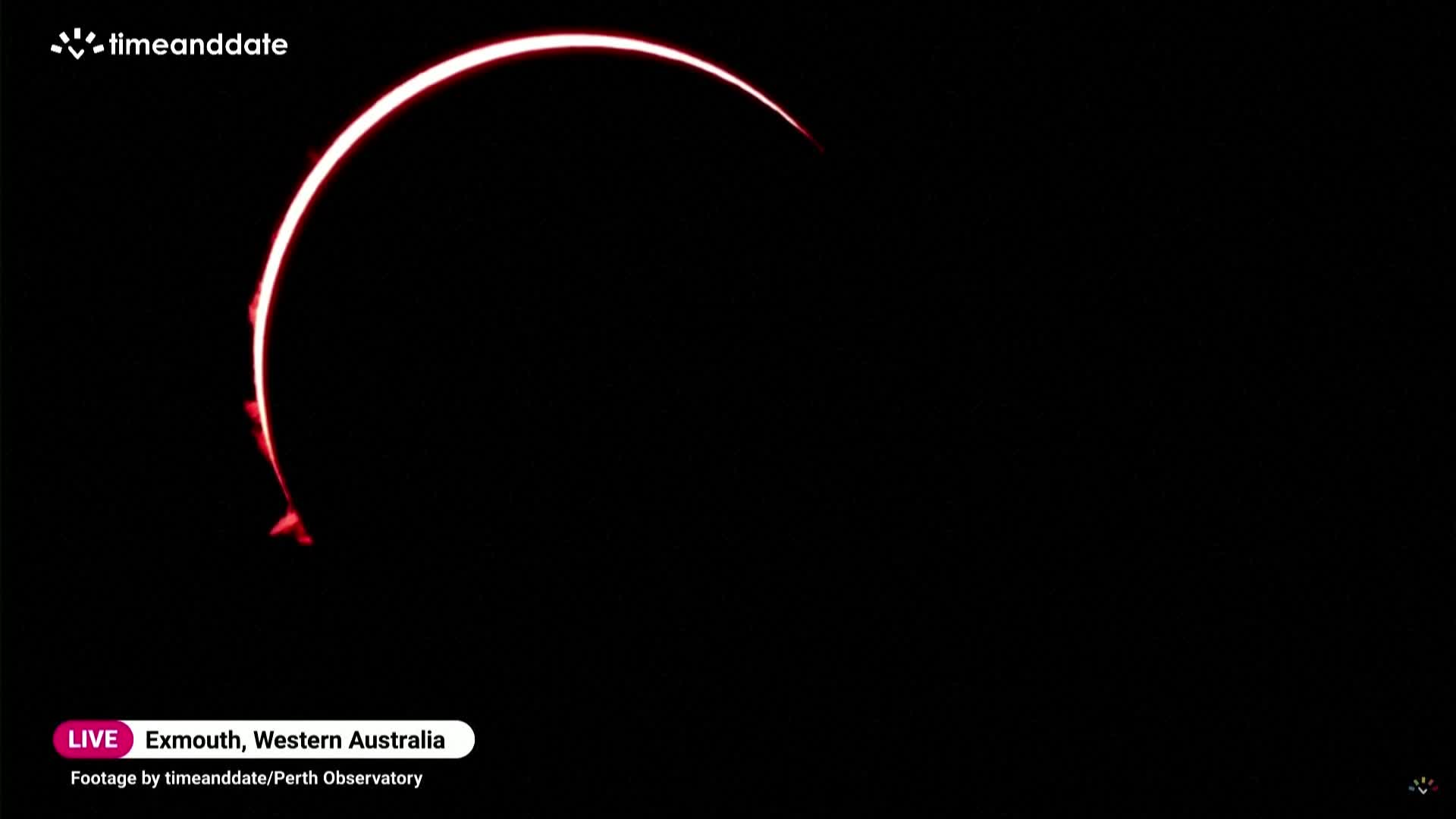 Изключително рядко слънчево затъмнение бе наблюдавано над Австралия (ВИДЕО)