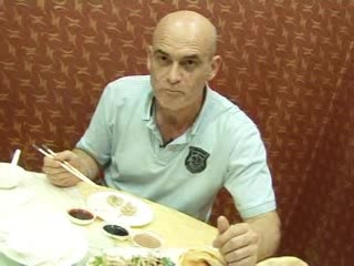 Луд Китаец Яде Животински Пениси!
