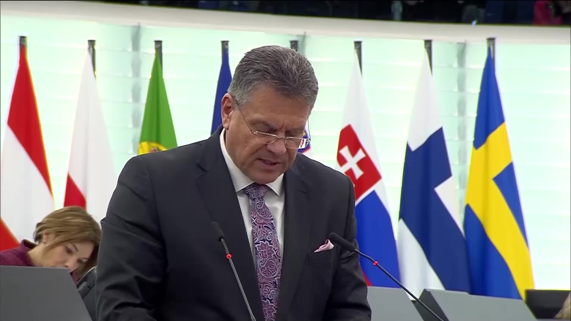 Шефчович: ЕК подкрепя пълноправното членство на България и Румъния в Шенген