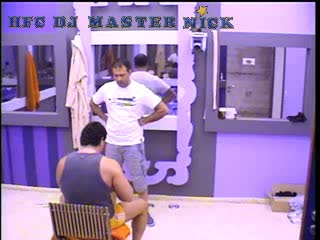 Спонтанната целувка на Ганчев смущава старозагорчанина Big Brother Family 24.04.2010 
