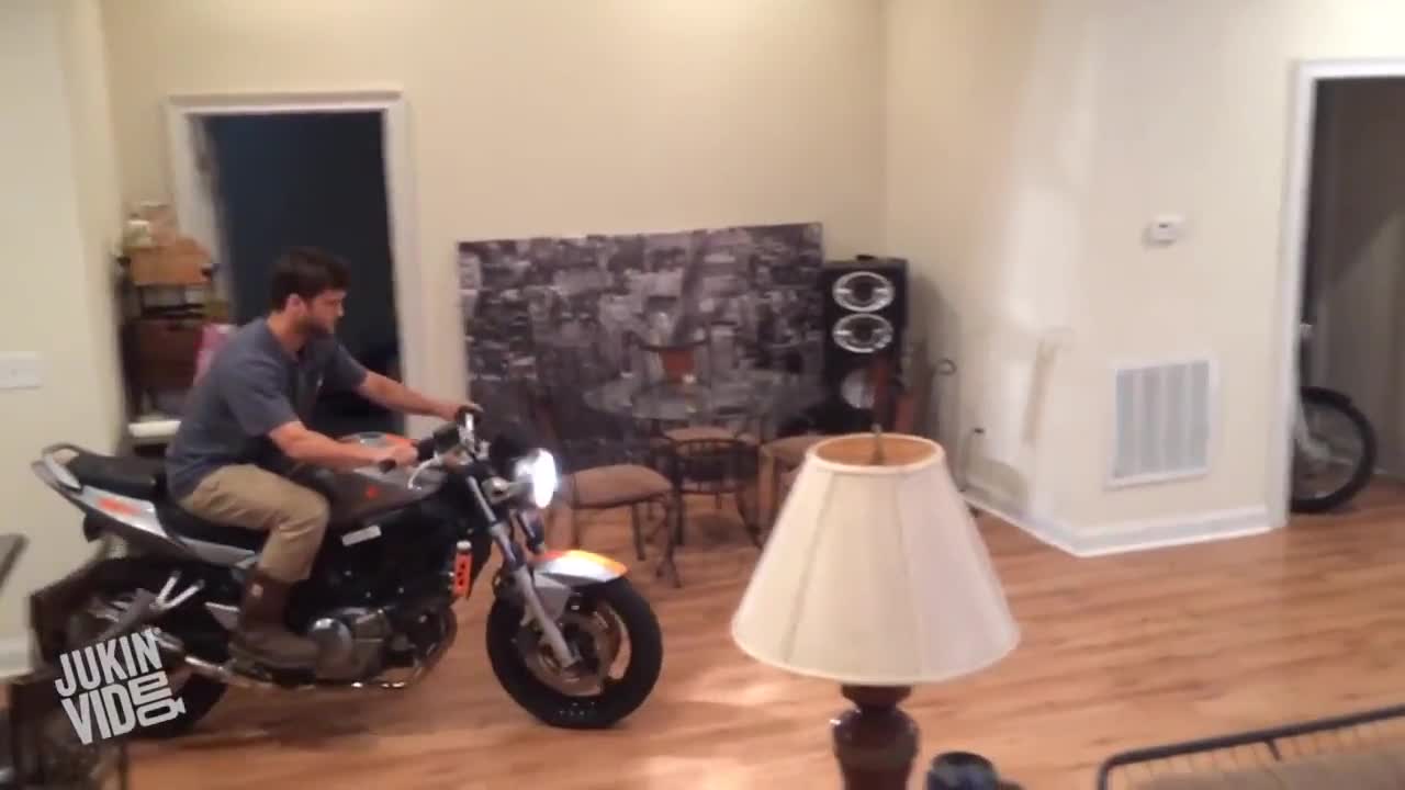 Лоши решения от Jukinvideo Vault