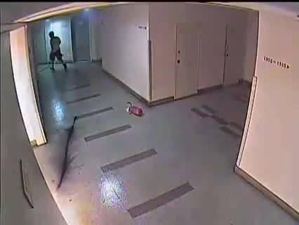 Момче за малко щеше да се подпали !
