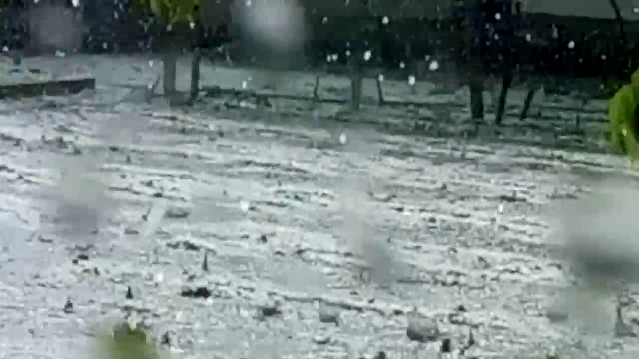 Буря и силна градушка удари село Малево