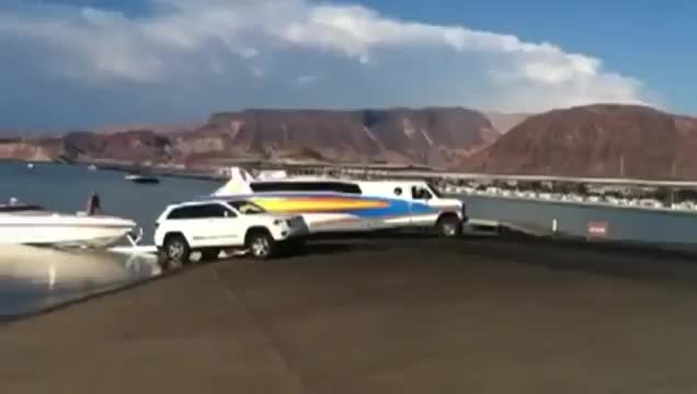 Това се казва визуално сливане, две в едно!