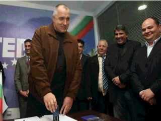 Бойко Борисов Обеща На Циганите Министър И Заместник Министри Роми, Ако Герб Спечели Изборите!