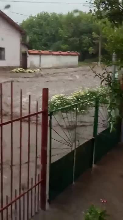 Поройни дъждове!