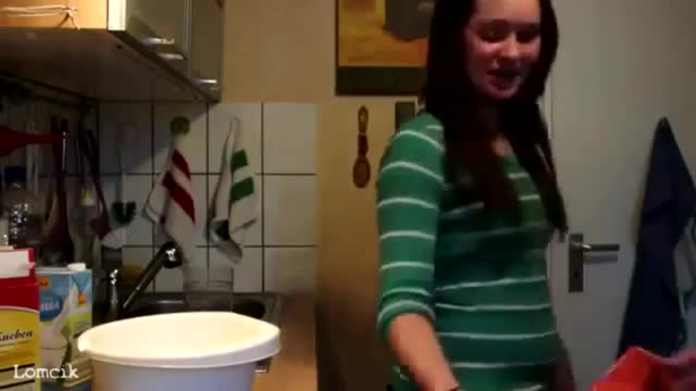 Смях с момичета 2013