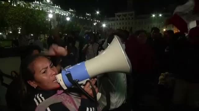 Две жертви при протести с искания за избори в Перу