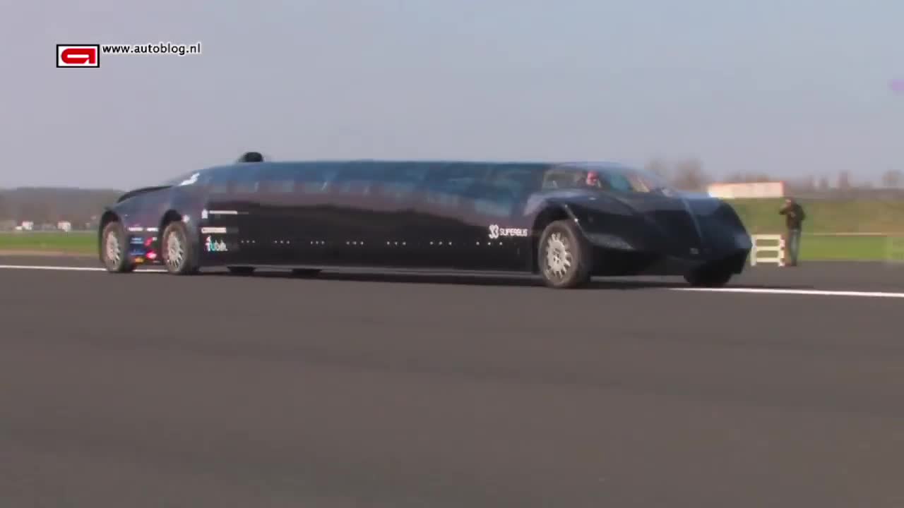 Най-новата иновация автобус - лимозина!