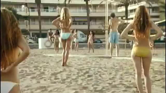Как да съблечем момичетата на плажа