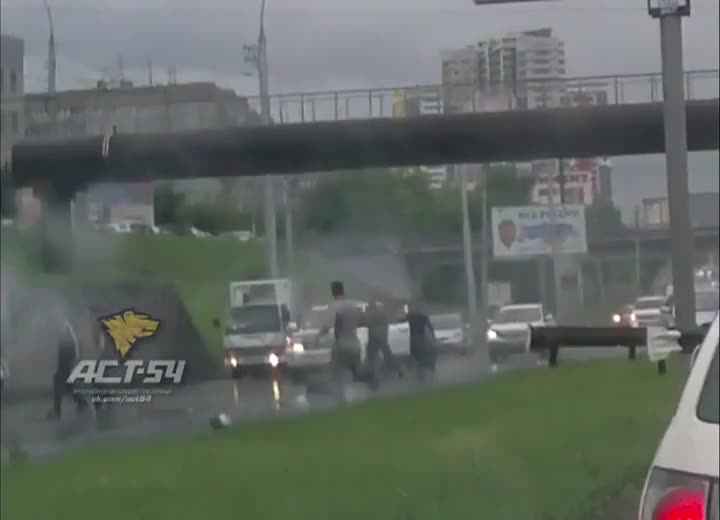 Шофьор на Порше надцени възможностите си и завърши с ужасно приземяване !