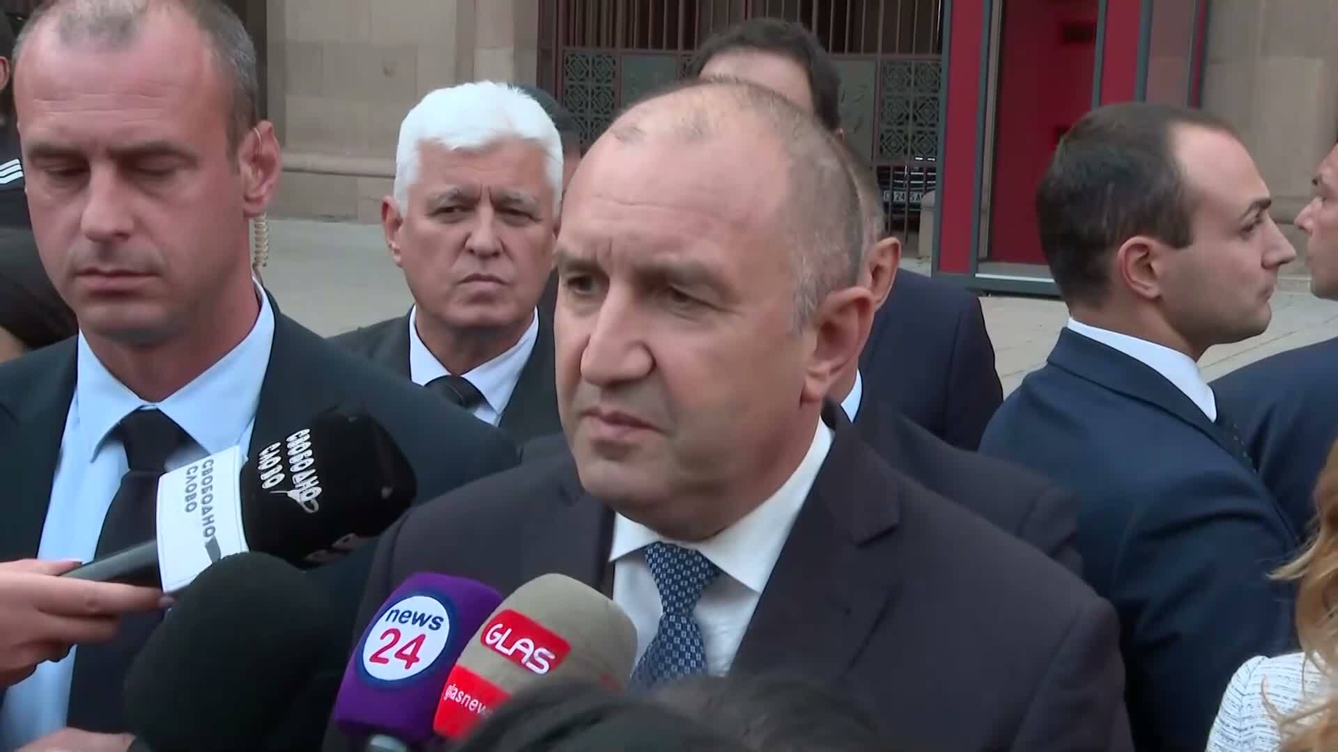 Румен Радев: Няма непосредствена заплаха за националната сигурност, но има рискове