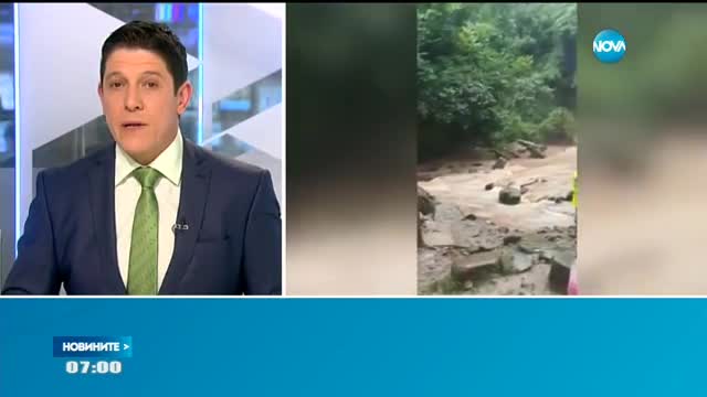 Най-малко 20 ученици загинаха при буря в Гана