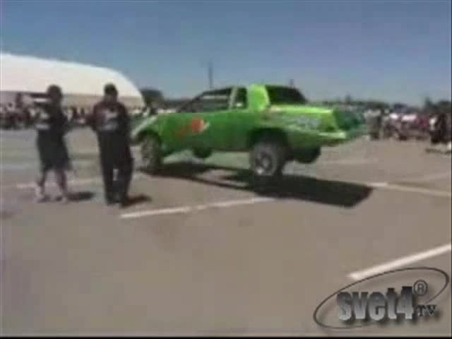 Луд Lowrider Чупи Колата
