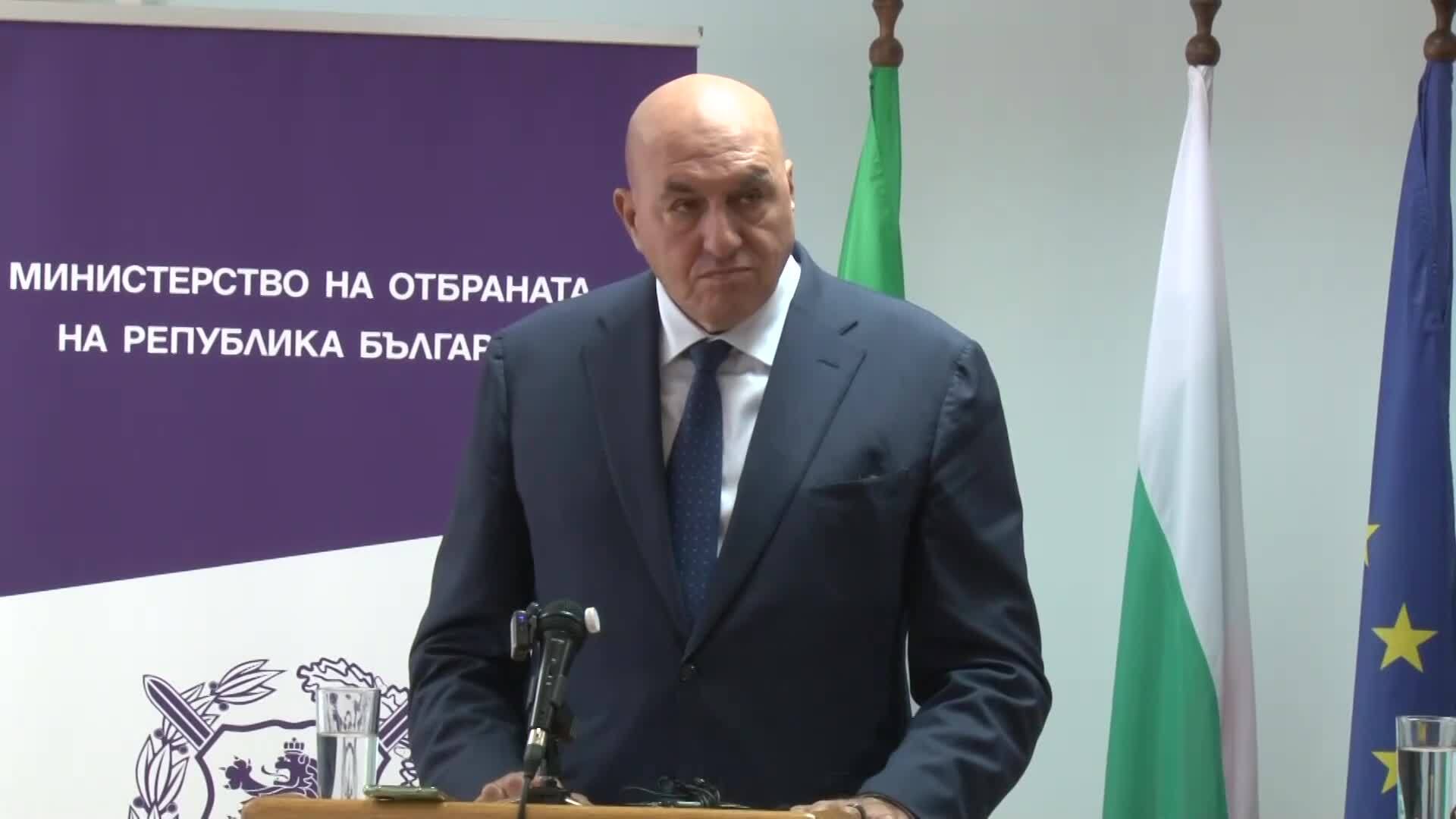 Министрите на отбраната на България и Италия обсъдиха въпроси, свързани с глобалната сигурност