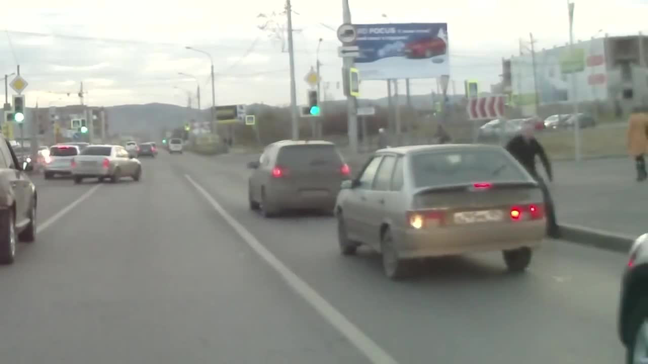 Нагъл тарикат с Бмв много бързо си намери майстора! Не можа да смогне да бяга!