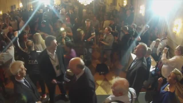 Вижте как Чисора беше ударен с пластмасова бутилка