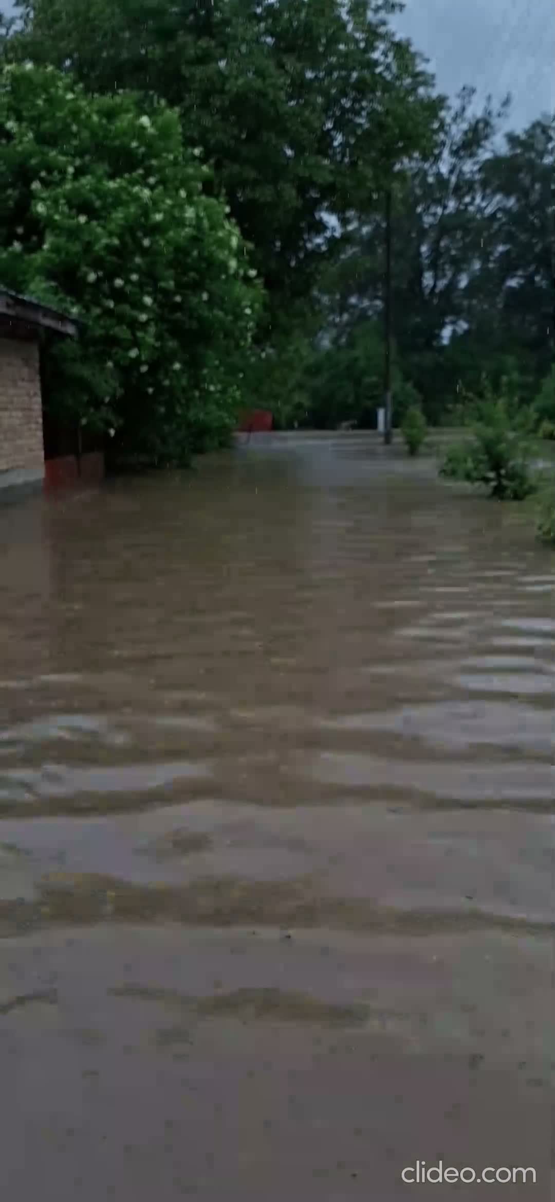 Къщи под вода в местността "Чифлика" в гр. Севлиево