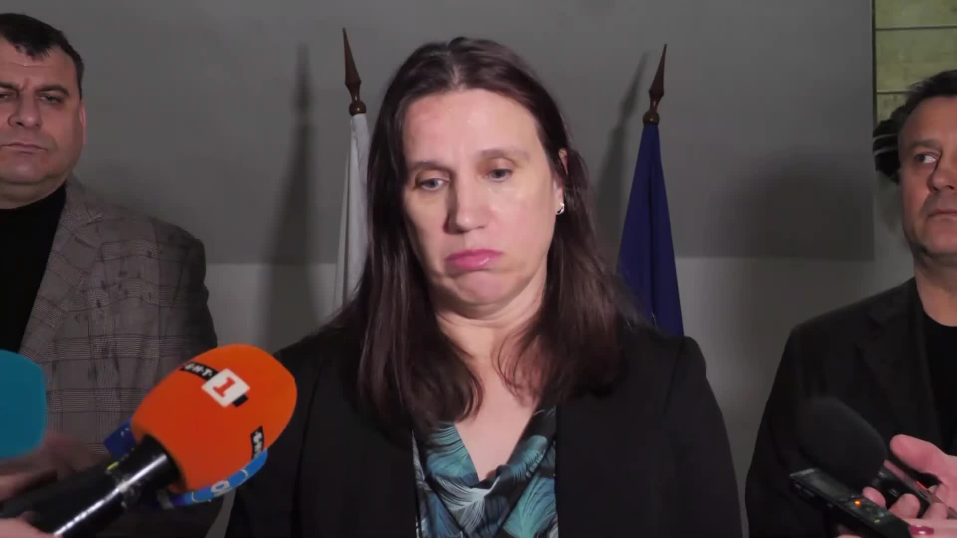 Задържаха мъж от Дупница, ударил жена си с тесла по главата
