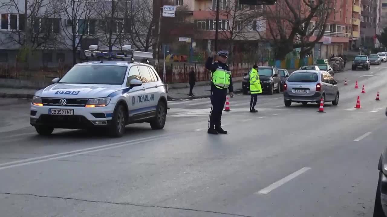 Кола блъсна жена в Благоевград, тя е със счупен прешлен