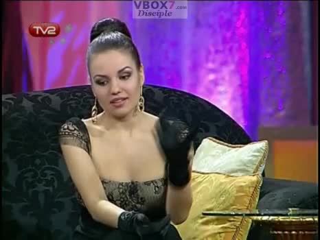 Невена Цонева В Шоуто На Азис 18.12.2007 High-Quality