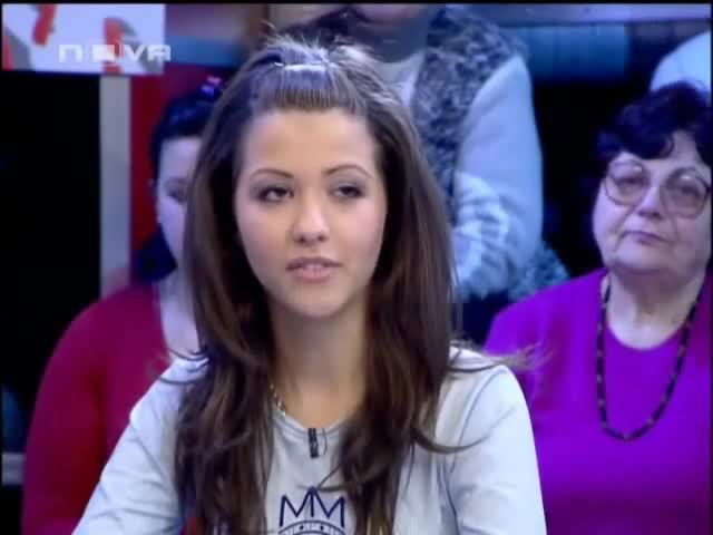 Мис България стана Антония Петрова на 24 години от Перник,  която се сдърпа с Милен Цветков!