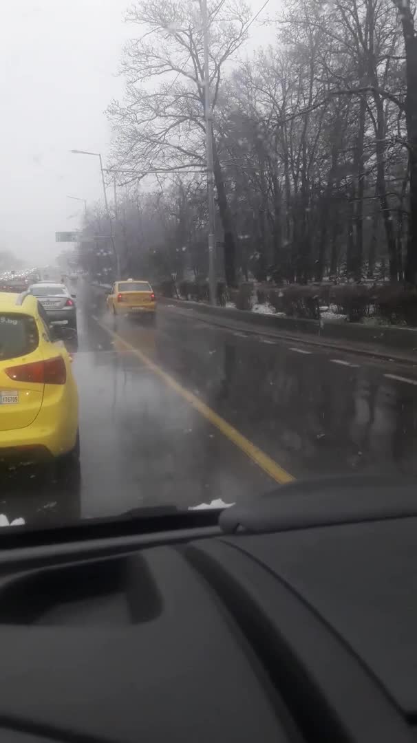 Каране в бус лентата на бул. "Цариградско шосе"