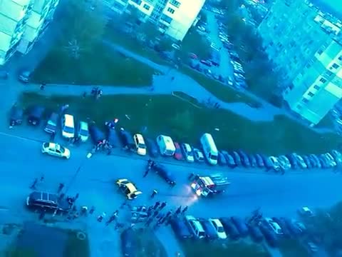 Такси се удари в няколко коли в столичния квартал "Люлин"