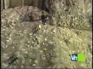 Талия Практикува Йога (Vh1 Rock Bodies 03)