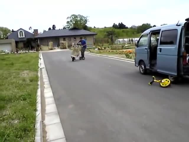 Няма такава ръчна количка : )