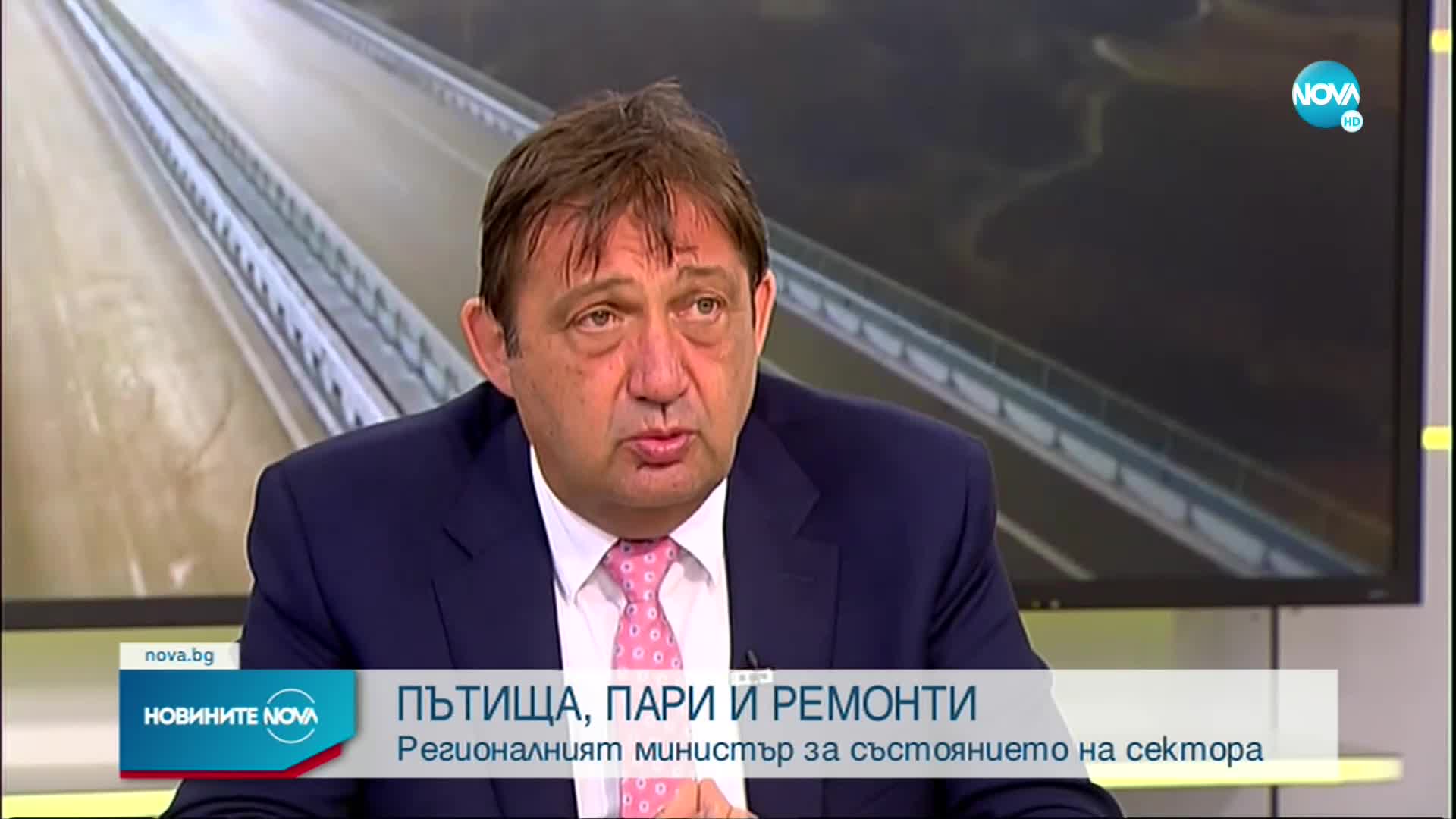 Регионалният министър: Няма опасност България да остане без зимно почистване