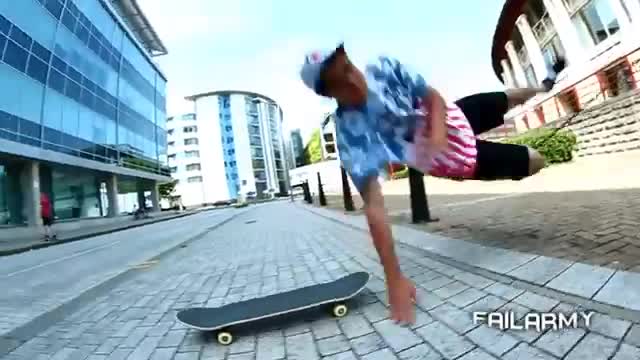 За тях болката за нас смехът :d - Fail Compilation за 2013