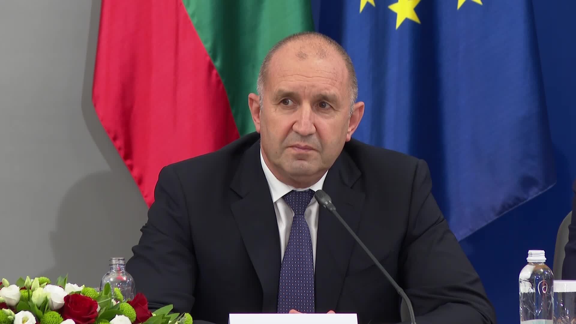 Радев за казуса с Невзоров: Българската прокуратура ще вземе решение след като се запознае с фактите