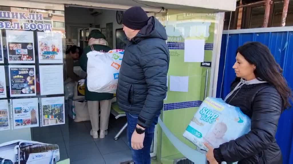 В Бургас откриват пунктове за помощи за Турция